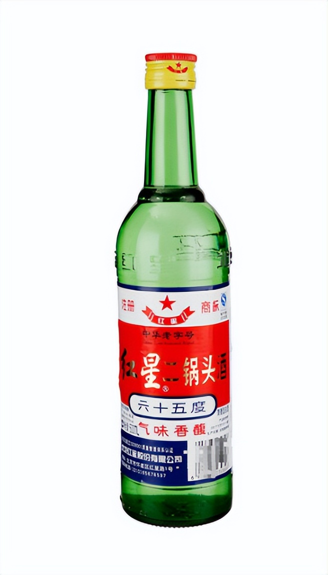 聚餐适合喝什么酒水？什么酒较好？五一假期聚餐时拿出这款酒来喝倍有面子