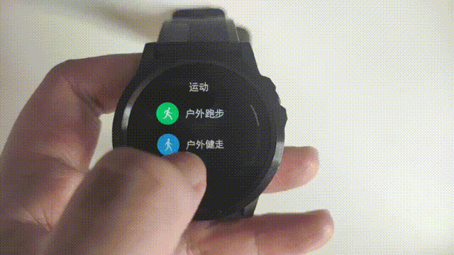 运动裤应该怎么搭配？怎么穿？学会这几种搭配技巧再也不用担心变土气