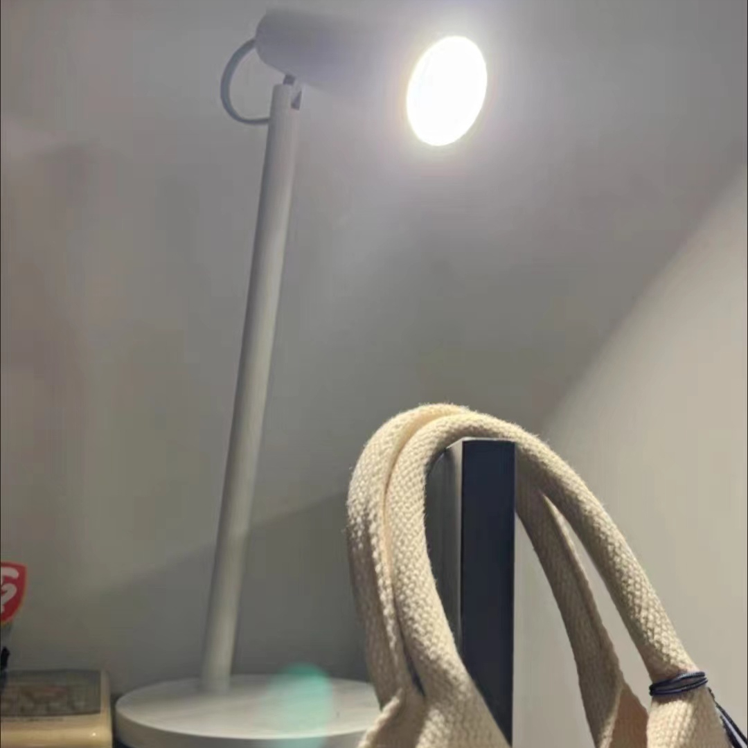 家庭照明灯具怎么选?什么灯光好？台灯/led灯选购全攻略