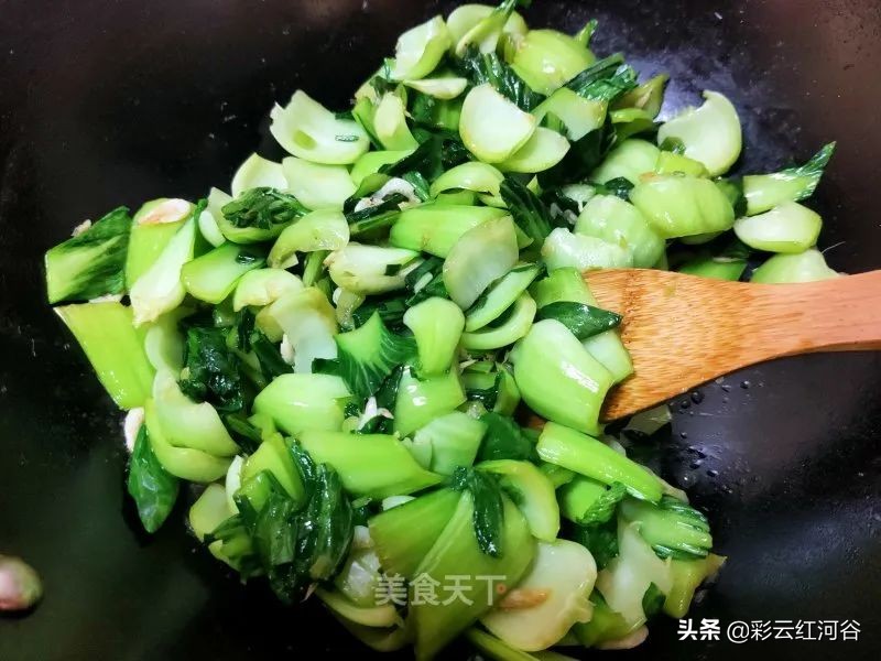 油菜怎么做好吃又简单？清炒小油菜美味做法