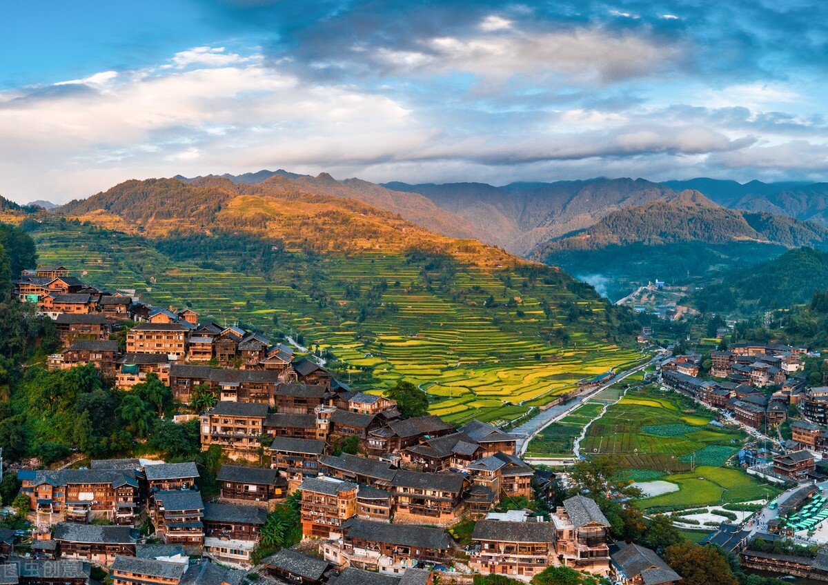 5一6月旅游国内最佳地（中国这4个地方好玩绝美）