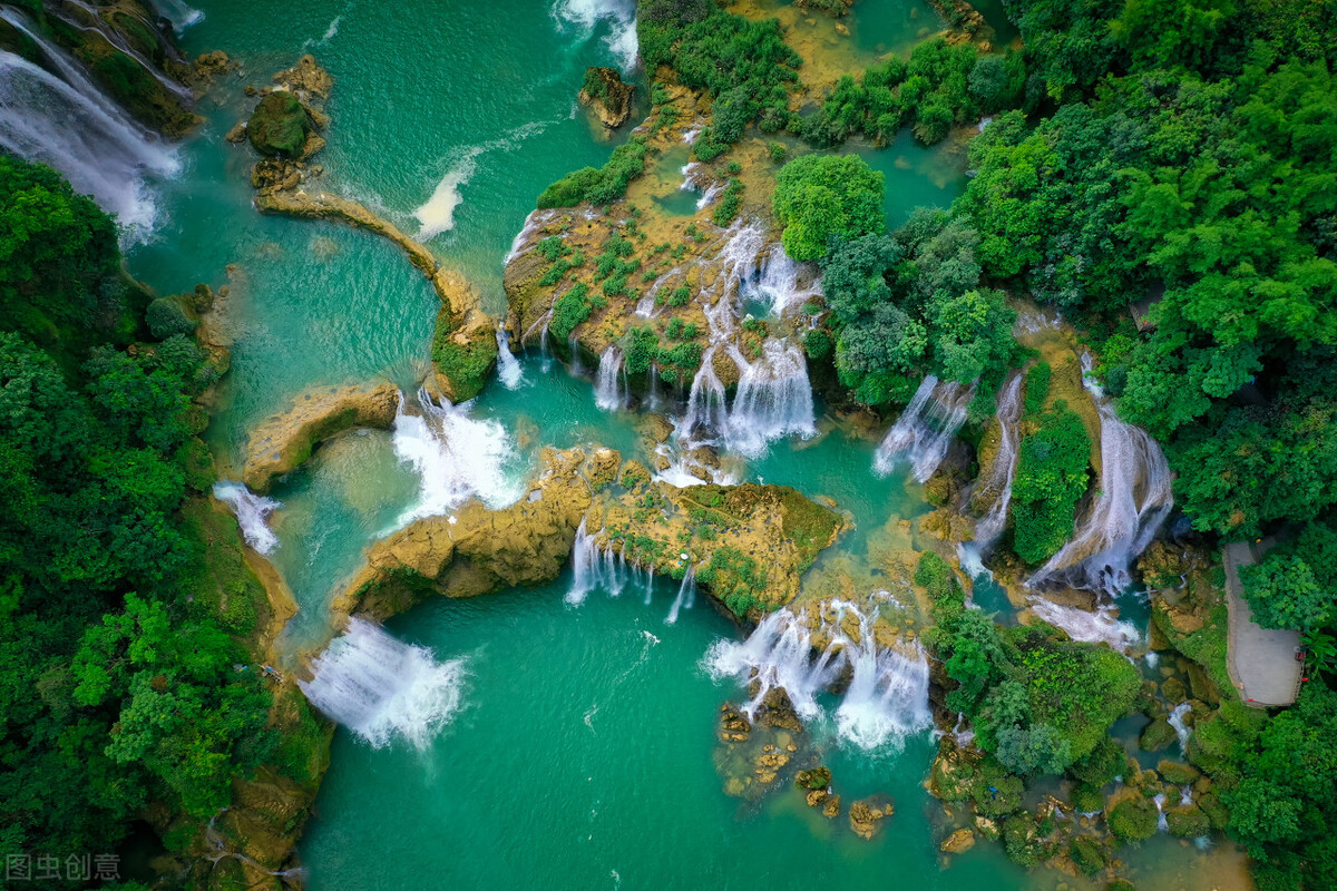 5一6月旅游国内最佳地（中国这4个地方好玩绝美）