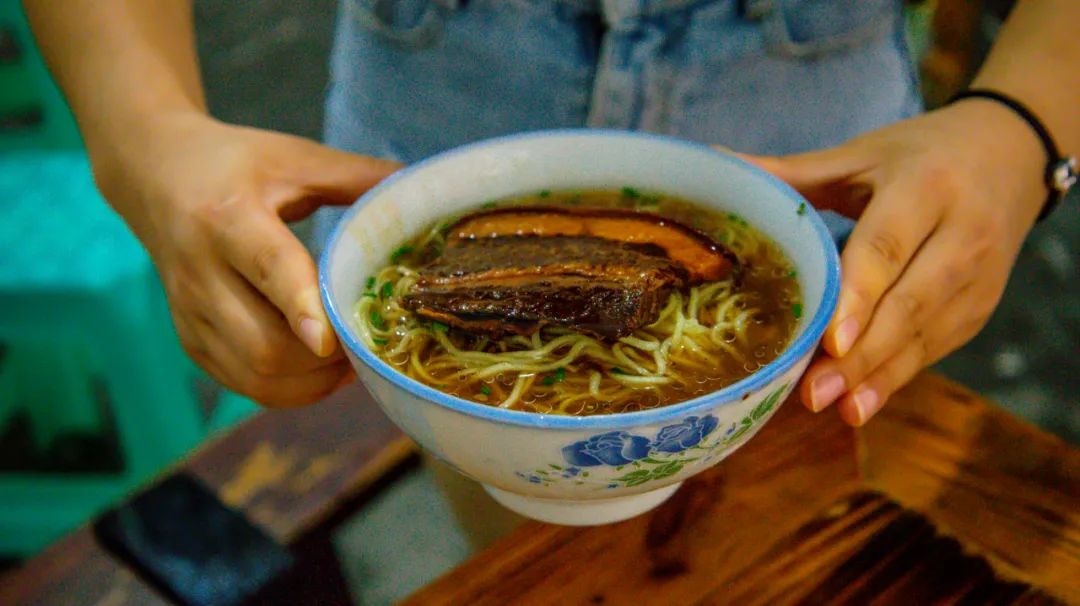 遵义公园路附近美食推荐，美食│遵义公园路这些小吃，可不仅仅是好吃......