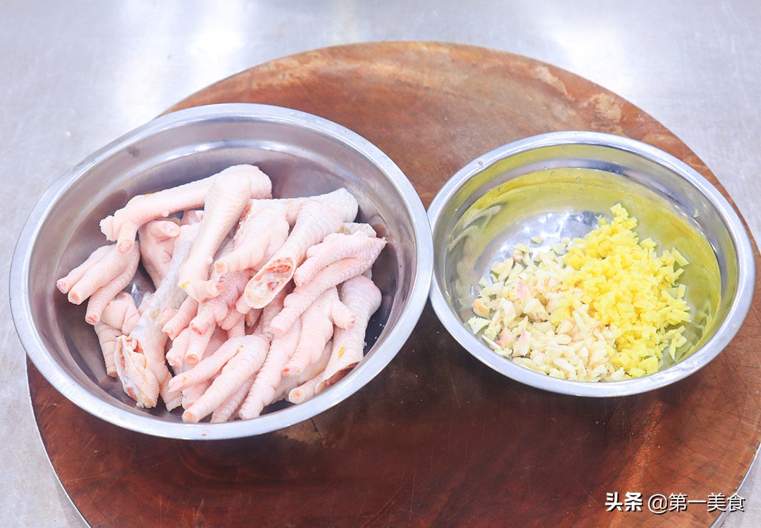 什么食物含胶原蛋白较多对皮肤好（女人要多吃这种食物）