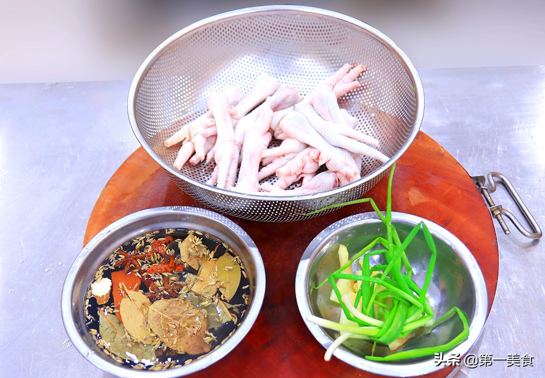 什么食物含胶原蛋白较多对皮肤好（女人要多吃这种食物）