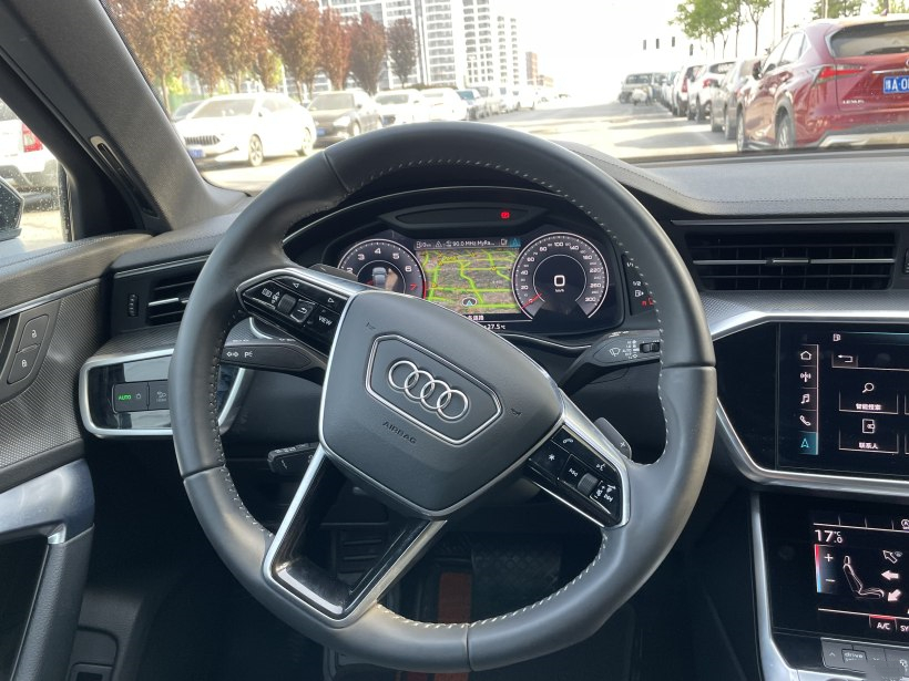 09年奥迪a6l2.0t值多少钱，奥迪a6l一年养车费用多少钱