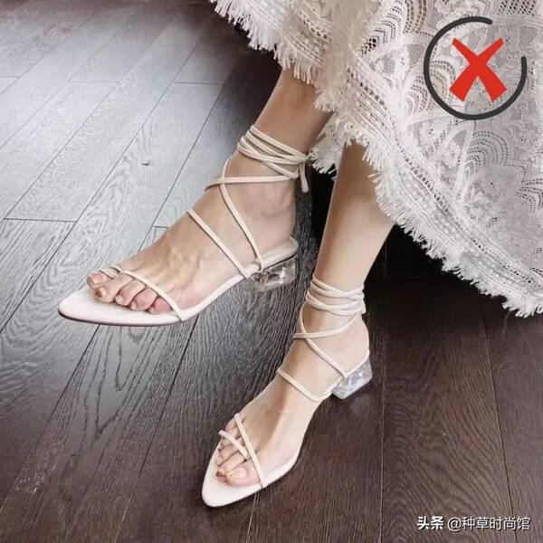 脚胖适合穿什么鞋(脚胖穿凉鞋不好看怎么办) 脚胖适合穿什么鞋(脚胖穿凉鞋不好看怎么办)