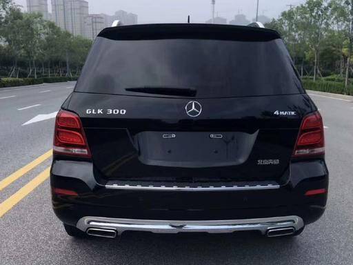 glk300奔驰多少钱（15万提二手奔驰GLK300）