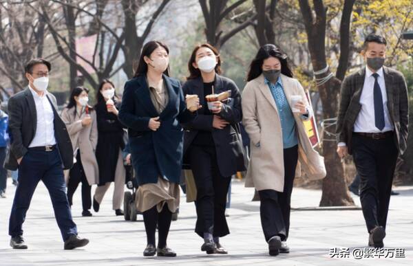 韩国月薪一般多少钱，韩国一般工资多少钱一个月（公务员招考非常激烈）?