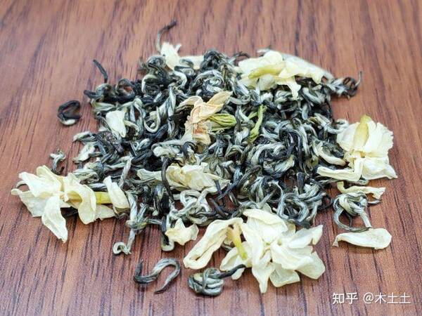 哪个品牌的高端茉莉花茶性价比高一点？哪个品牌的高端茉莉花茶性价比高？