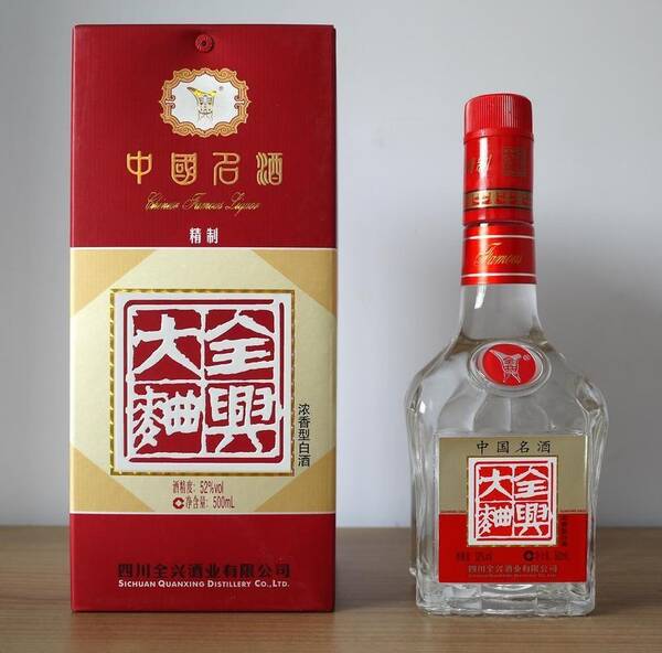 十大口感好又不贵白酒推荐，国内这8款“良心”白酒，好喝回味无穷，全喝过的人太少了