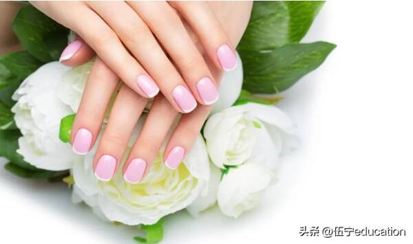 考美甲师证多少钱，考美甲师证要多少钱