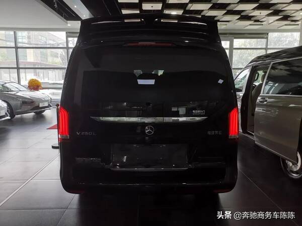 v260七座商務車,奔馳v260l高頂商務車報價