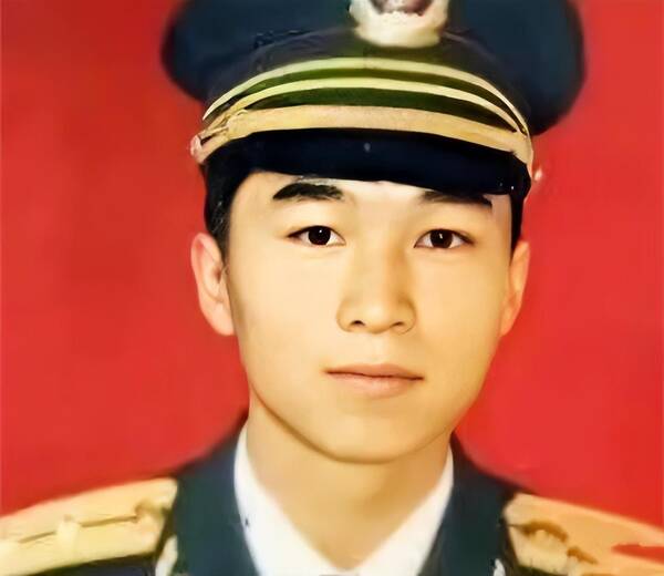 银行行长辞职创业失败送外卖，51岁银行行长到外卖小哥