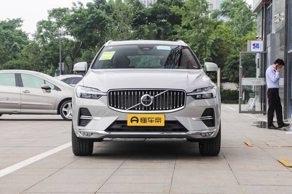 沃尔沃xc90价格2022款落地价，沃尔沃xc60落地大概多少钱