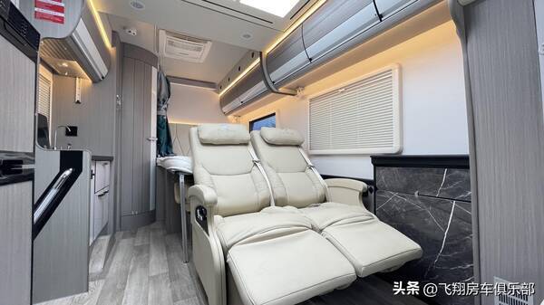 依维柯方舱房车，依维柯6.5t房车
