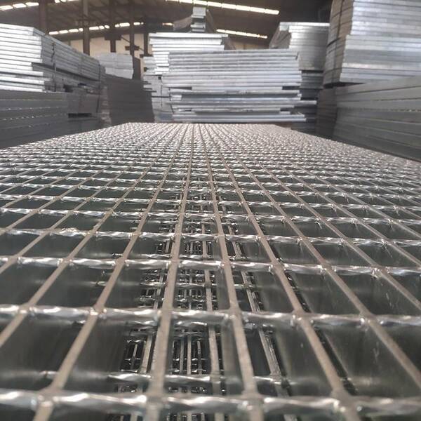 排水钢格栅厂家，排水沟镀锌钢格栅盖板