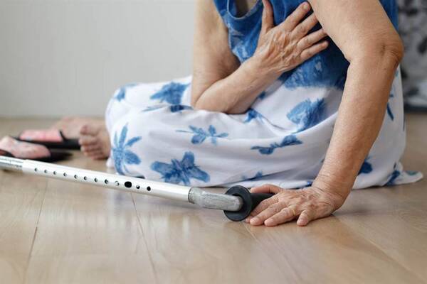 醋会让骨头疏松吗？这“2物”或比醋还伤骨，提醒大家：不想骨骼变脆弱，尽量少吃