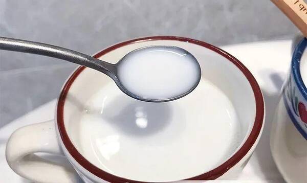醋会让骨头疏松吗？这“2物”或比醋还伤骨，提醒大家：不想骨骼变脆弱，尽量少吃
