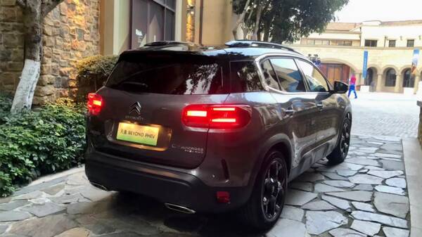 合资车suv15万以下买哪个好？花23万多买雪铁龙的插混SUV，养车每月要花1千多，算省吗？
