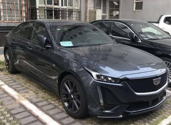ct5凯迪拉克降价10万，凯美瑞2.5和凯迪拉克CT5