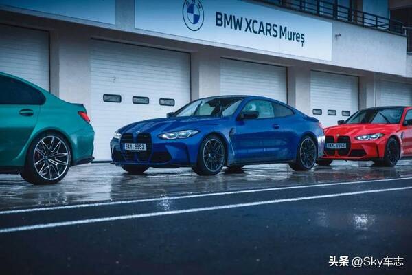 新款m3配置，2023款M3/M4正式上市，全系价格上调1.4万，M3标配iD8系统
