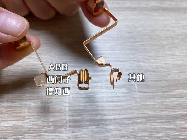 华峰插座怎么样？插座选购干货！8款主流插座华山论剑，孰优孰劣一比见分晓