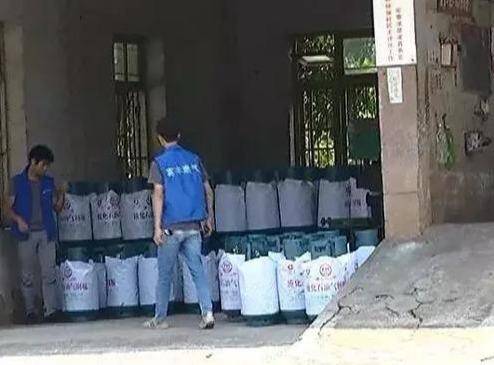 云浮充煤气多少钱一罐，好消息！云浮市15公斤瓶装煤气价格降至每瓶71元