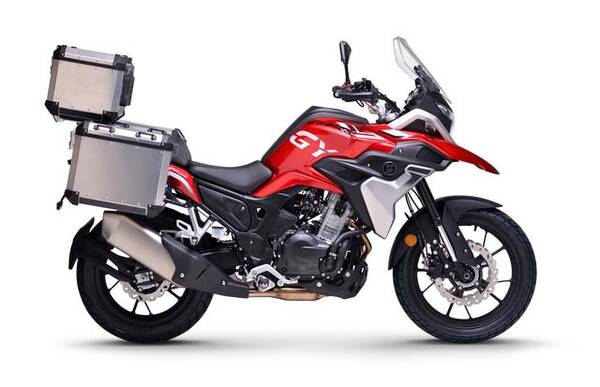 赛科龙rx1s对比力帆kpt200，赛科龙RX401，力帆KPT400，凯越400X，价格差不多，应该如何选？