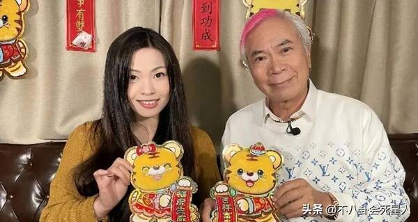 57岁港星独居上亿豪宅，9位富豪港星来内地买房，坐拥10亿四合院，在一线城市买6套房