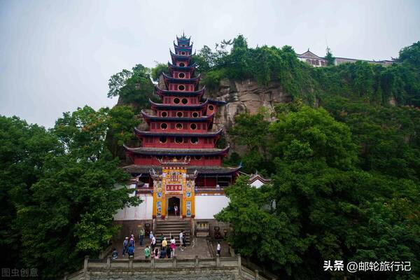 长江三峡游船票多少钱，三峡游轮价格表：长江三号游轮票价是多少呢
