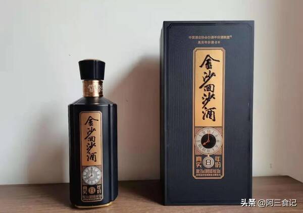 贵州贵酒口感和茅台比怎么样？贵州10大“亲民版”酱香酒，口碑分接近满分，平替茅台没问题