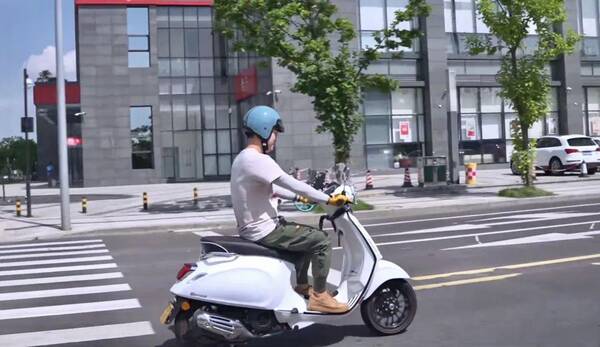 标致姜戈踏板摩托车，标致姜戈vespa
