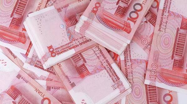 黄金上涨意味着人民币贬值吗？人民币进入6.9时代，美元升值黄金下跌，对我们有什么影响？