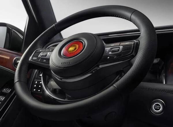红旗SUVLS7，136万起售，红旗最豪华SUV——LS7正式上市，没有竞争对手？