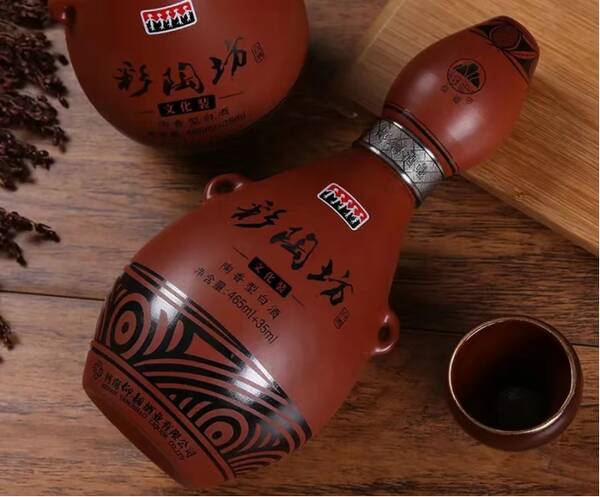 电视广告这酒嘛,年头要长才好喝，30多年前，火爆到“插播”电视剧的3款广告酒，你认识几款？