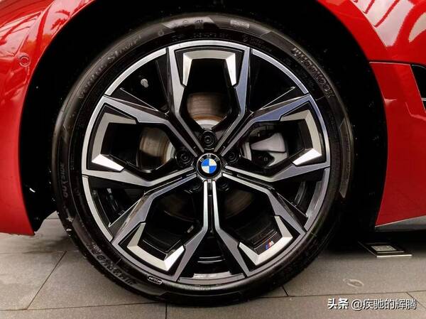宝马4系买425还是430，宝马430耀夜版和豪华版区别