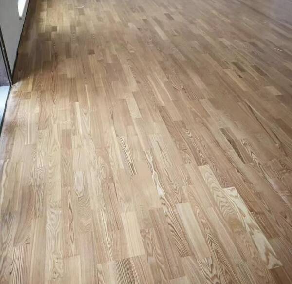 木地板选什么材质的好？九圣地板的缺点