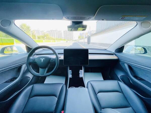 model3三个版本对比，特斯拉model3买哪个版本好？