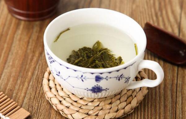 杭州老字号茶叶，浙江一老茶客收藏的茶叶曝光，竟然没有一款大牌茶，令人意外