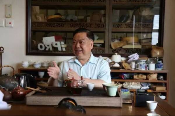 杭州老字号茶叶，浙江一老茶客收藏的茶叶曝光，竟然没有一款大牌茶，令人意外