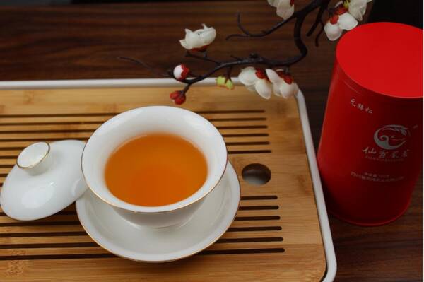 杭州老字号茶叶，浙江一老茶客收藏的茶叶曝光，竟然没有一款大牌茶，令人意外