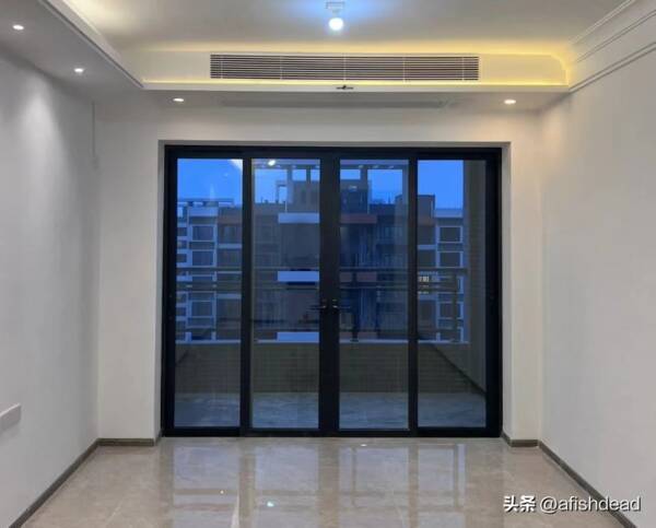 家庭用中央空调费电吗？家用是选择中央空调还是普通分体空调好