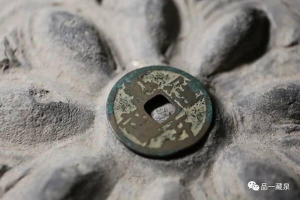 钱币的暴涨与阴跌背后分析，钱币的暴涨与阴跌背后...