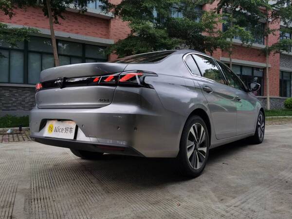 东风标致408价格及图片，东风标致408款现在多少钱