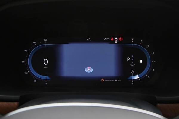 沃尔沃S902022款，沃尔沃s90报价18万