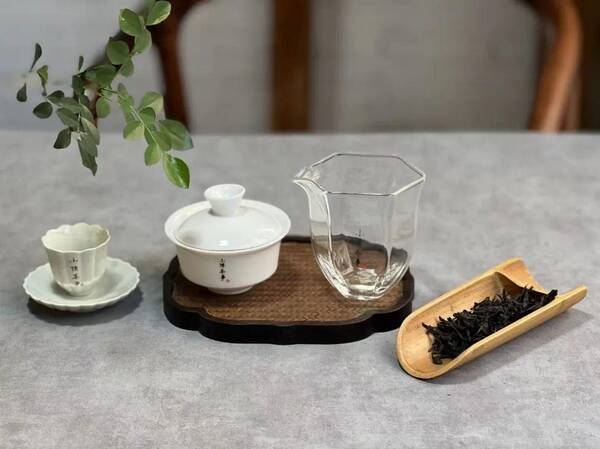 茶圈鄙视链喝岩茶的看不上所有茶类，中秋买岩茶，记住这些“关键词”，都是茶掌柜常用的坑钱套路