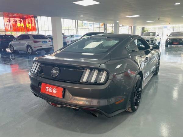 福特mustang二手值得买吗？二十多万，买二手福特Mustang，颜值犀利，性价比超群