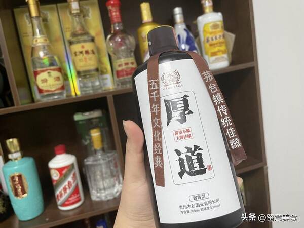 新出的一款白酒推销出现的问题，白酒涨价倒计时！这4款性价比白酒，自饮送人都有面，无1滴香精