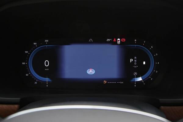 xc90沃尔沃2022款落地价，沃尔沃s90报价18万